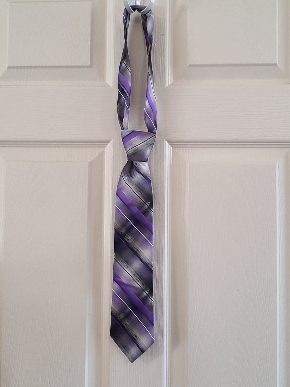 Murano Purple and Silver Striped Men's Tie 100% Silk.
